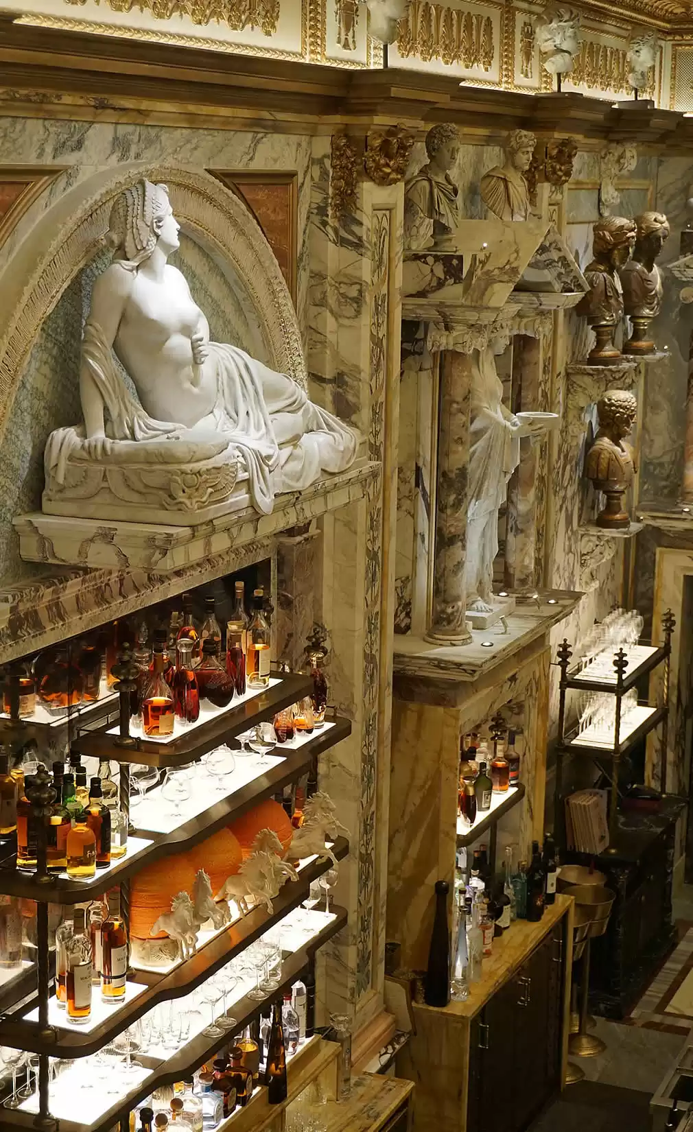 Cleopatra: Securely displayed at Bacchanalia's Apollo's Muse